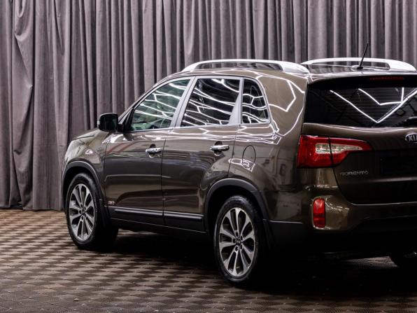 Kia Sorento II Рестайлинг с пробегом 2013 года, цена 1 795 000 рублей, 167000 км, внедорожник, Автокод Объявления