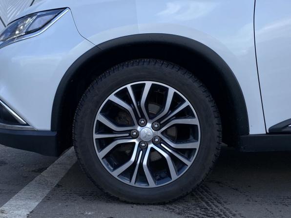 Mitsubishi Outlander III Рестайлинг 2 с пробегом 2017 года, цена 1 599 000 рублей, 235190 км, внедорожник, Автокод Объявления