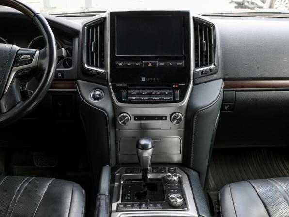 Toyota Land Cruiser 200 Series Рестайлинг 2 с пробегом 2020 года, цена 8 149 000 рублей, 124928 км, внедорожник, Автокод Объявления