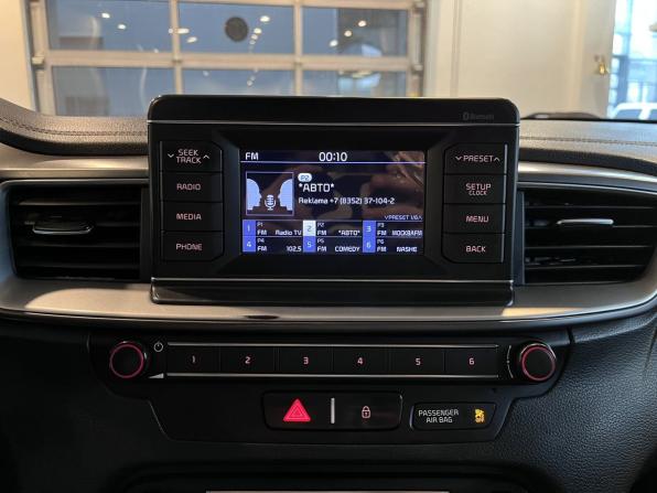 Kia Ceed III с пробегом 2019 года, цена 990 000 рублей, 174801 км, универсал, Автокод Объявления