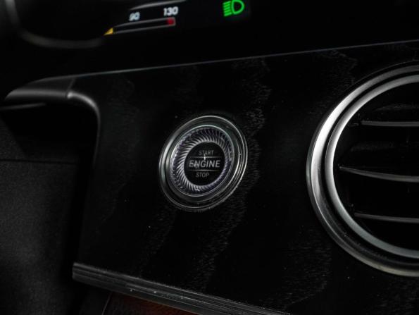 Mercedes-Benz E-Класс V (W213 S213 C238) с пробегом 2019 года, цена 2 999 000 рублей, 189103 км, седан, Автокод Объявления