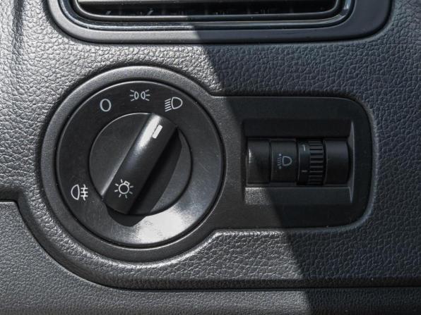 Volkswagen Polo V Рестайлинг с пробегом 2019 года, цена 1 059 000 рублей, 180849 км, седан, Автокод Объявления