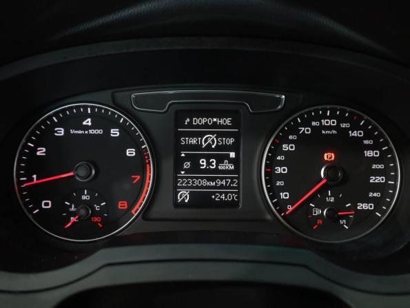 Audi Q3 I (8U) Рестайлинг с пробегом 2016 года, цена 1 499 000 рублей, 223308 км, внедорожник, Автокод Объявления