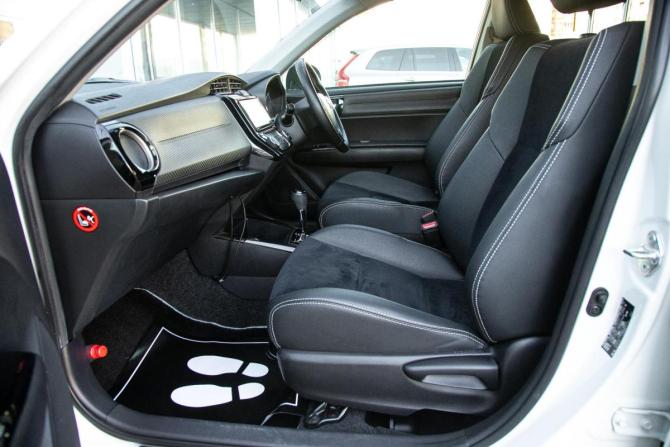 Toyota Corolla XI (E160 E170 E180) с пробегом 2014 года, цена 1 198 000 рублей, 129500 км, универсал, Автокод Объявления