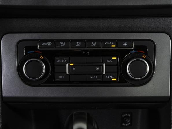 Volkswagen Amarok I с пробегом 2013 года, цена 2 390 000 рублей, 129701 км, offers.body_type.unknown, Автокод Объявления