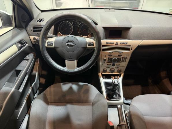 Opel Astra H Рестайлинг с пробегом 2008 года, цена 600 000 рублей, 350000 км, универсал, Автокод Объявления