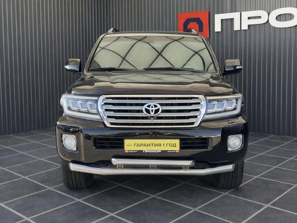 Toyota Land Cruiser 200 Series Рестайлинг 1 с пробегом 2012 года, цена 3 300 000 рублей, 213531 км, внедорожник, Автокод Объявления