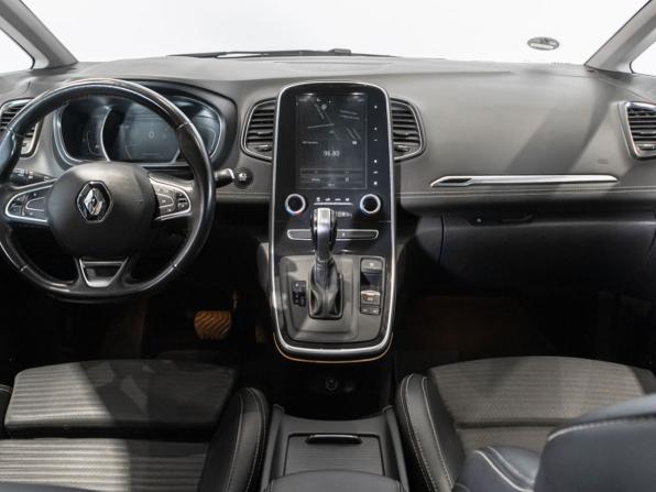 Renault Scenic IV с пробегом 2017 года, цена 1 480 000 рублей, 193000 км, компактвэн, Автокод Объявления