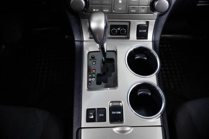 Toyota Highlander II (XU40) Рестайлинг с пробегом 2013 года, цена 1 949 000 рублей, 243000 км, внедорожник, Автокод Объявления