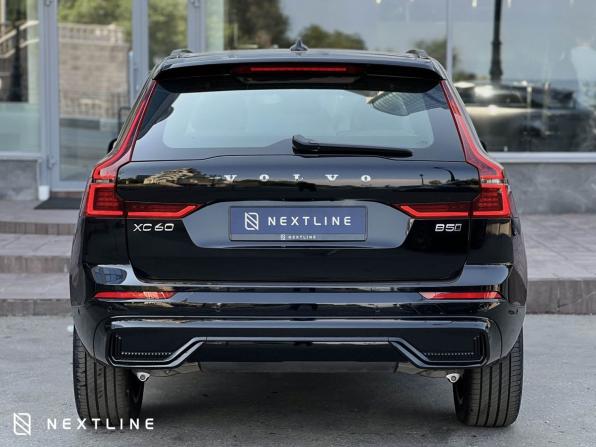 Новый Volvo XC60 II Рестайлинг 2 2026 года, цена 10 490 000 рублей, внедорожник, Автокод Объявления