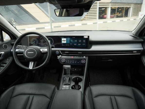 Hyundai Sonata VIII (DN8) Рестайлинг с пробегом 2024 года, цена 4 500 000 рублей, 12805 км, седан, Автокод Объявления