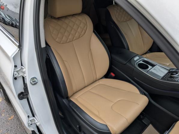 Hyundai Santa Fe IV Рестайлинг с пробегом 2022 года, цена 3 890 000 рублей, 28562 км, внедорожник, Автокод Объявления