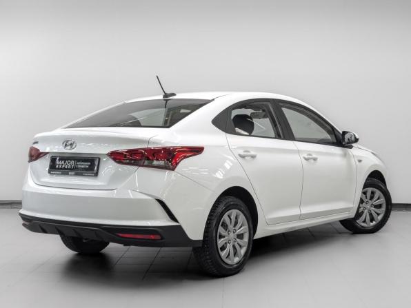 Hyundai Solaris II Рестайлинг с пробегом 2022 года, цена 1 595 000 рублей, 90141 км, седан, Автокод Объявления