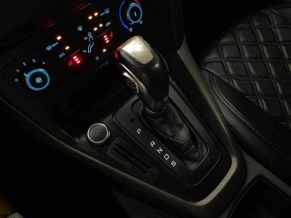 Ford Focus III Рестайлинг с пробегом 2017 года, цена 899 000 рублей, 208807 км, хэтчбек, Автокод Объявления