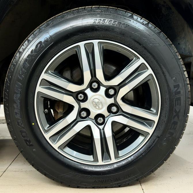 Toyota Fortuner II Москва  - изображение 17