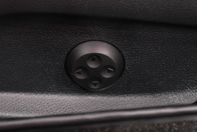 Mercedes-Benz E-Класс V (W213 S213 C238) Рестайлинг с пробегом 2022 года, цена 6 309 000 рублей, 65000 км, седан, Автокод Объявления