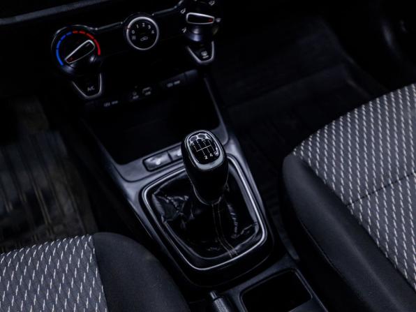 Kia Rio IV с пробегом 2019 года, цена 1 019 000 рублей, 120050 км, седан, Автокод Объявления