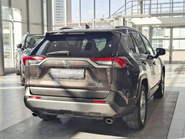Toyota RAV4 V (XA50) с пробегом 2021 года, цена 2 897 000 рублей, 111595 км, внедорожник, Автокод Объявления