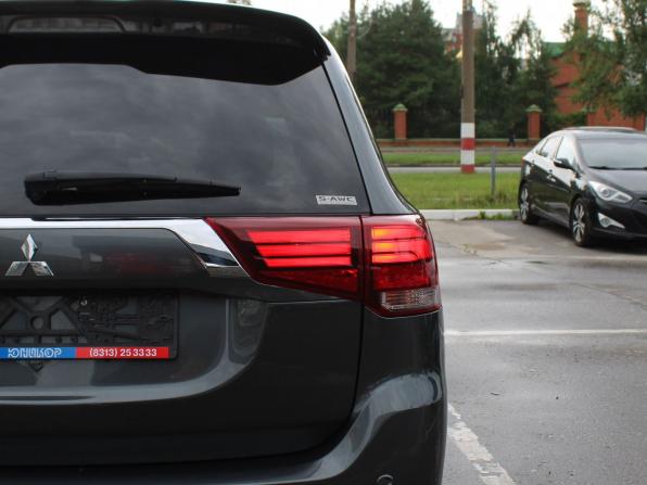 Mitsubishi Outlander III Рестайлинг 3 с пробегом 2021 года, цена 2 959 000 рублей, 73741 км, внедорожник, Автокод Объявления