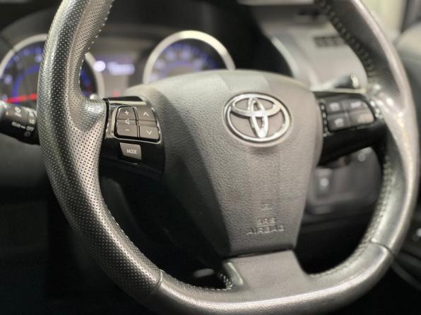 Toyota Wish II Рестайлинг с пробегом 2013 года, цена 1 399 000 рублей, 139962 км, минивэн, Автокод Объявления