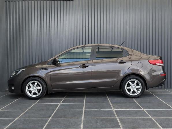 Kia Rio III Рестайлинг с пробегом 2016 года, цена 997 000 рублей, 201693 км, седан, Автокод Объявления