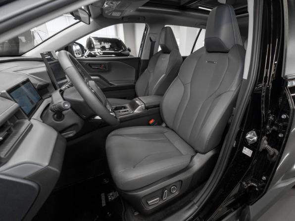 Toyota RAV4 VI (XA60) с пробегом 2026 года, цена 4 200 000 рублей, 50 км, внедорожник, Автокод Объявления