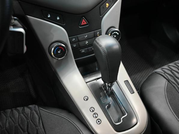 Chevrolet Cruze I с пробегом 2012 года, цена 680 000 рублей, 256934 км, седан, Автокод Объявления