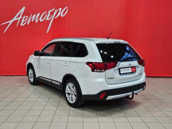 Mitsubishi Outlander III Рестайлинг 2 с пробегом 2016 года, цена 1 945 000 рублей, 130331 км, внедорожник, Автокод Объявления