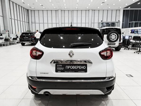 Renault Kaptur I с пробегом 2017 года, цена 899 000 рублей, 262831 км, внедорожник, Автокод Объявления
