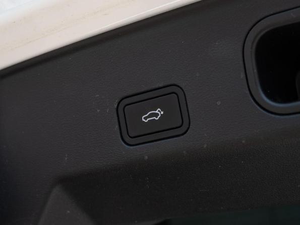 Geely Atlas II с пробегом 2024 года, цена 2 650 000 рублей, 37029 км, внедорожник, Автокод Объявления