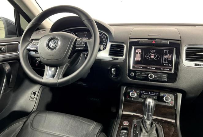 Volkswagen Touareg II с пробегом 2012 года, цена 1 700 000 рублей, 225410 км, внедорожник, Автокод Объявления
