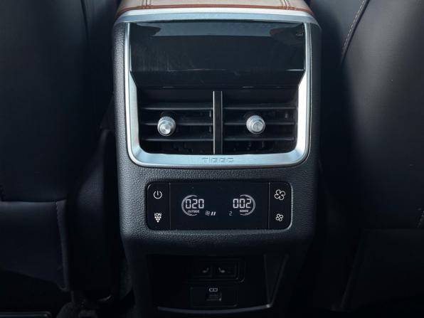 Chery Tiggo 8 Pro Max I с пробегом 2023 года, цена 2 399 000 рублей, 40250 км, внедорожник, Автокод Объявления