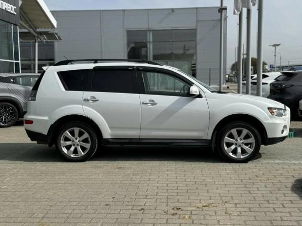 Mitsubishi Outlander II Рестайлинг с пробегом 2011 года, цена 920 000 рублей, 286000 км, внедорожник, Автокод Объявления