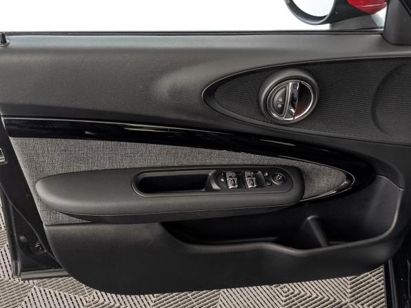 Mini Clubman II Рестайлинг с пробегом 2019 года, цена 2 250 000 рублей, 57690 км, универсал, Автокод Объявления