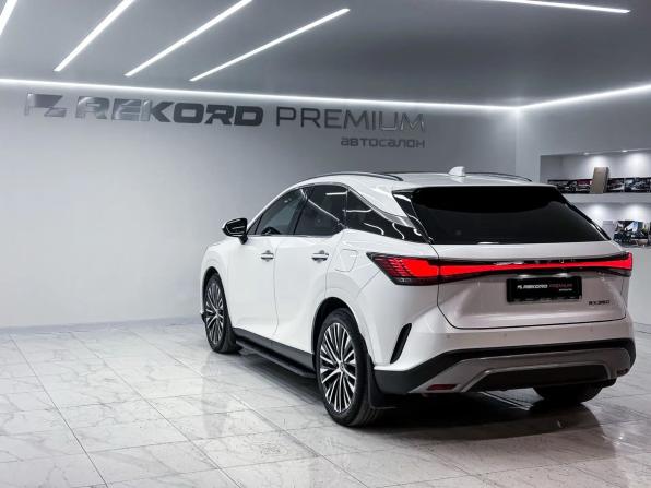 Lexus RX V с пробегом 2023 года, цена 10 100 000 рублей, 46164 км, внедорожник, Автокод Объявления