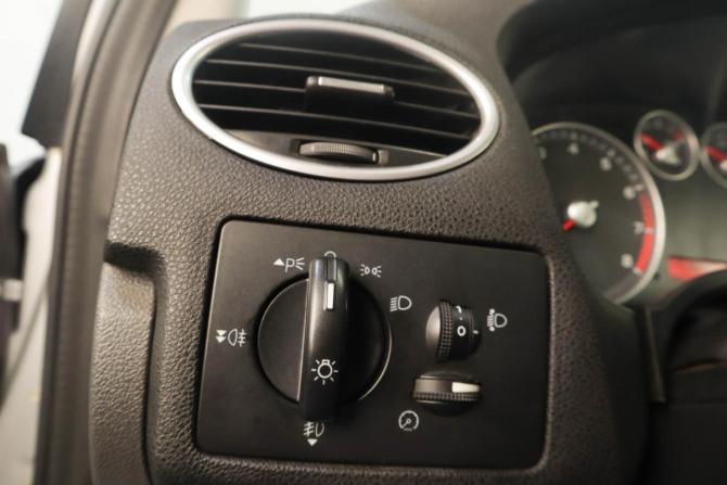 Ford Focus II с пробегом 2007 года, цена 549 000 рублей, 277913 км, седан, Автокод Объявления