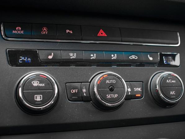 SEAT Leon III с пробегом 2014 года, цена 1 450 000 рублей, 244774 км, универсал, Автокод Объявления