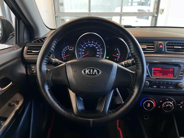 Kia Rio III с пробегом 2015 года, цена 695 000 рублей, 157658 км, седан, Автокод Объявления