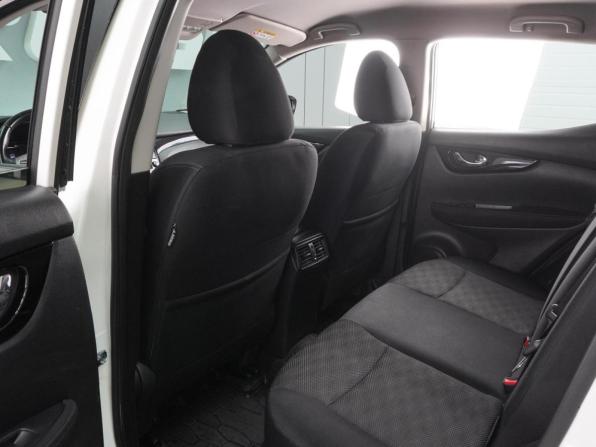 Nissan Qashqai II с пробегом 2018 года, цена 1 765 000 рублей, 141150 км, внедорожник, Автокод Объявления