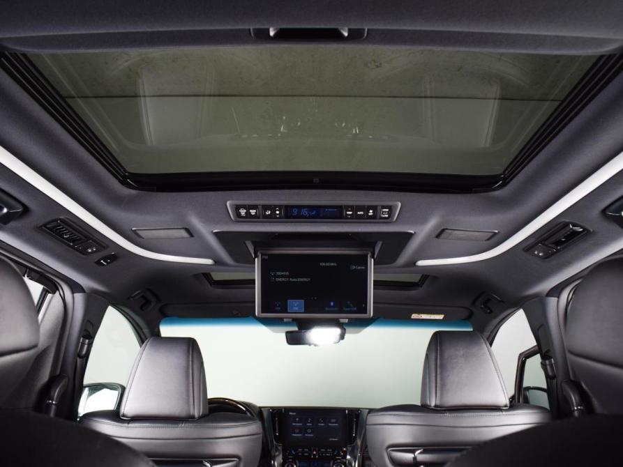 Toyota Alphard III Рестайлинг Ростов-на-Дону  - изображение 11