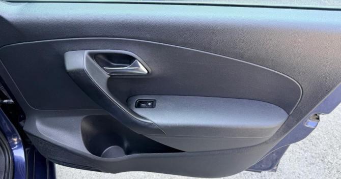 Volkswagen Polo V с пробегом 2014 года, цена 650 000 рублей, 171449 км, седан, Автокод Объявления