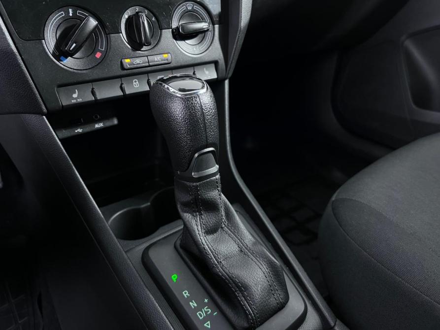 Skoda Rapid I Рестайлинг Ростов-на-Дону  - изображение 12