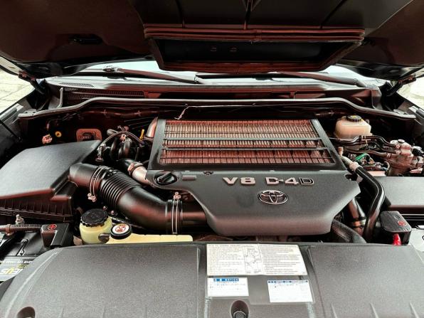 Toyota Land Cruiser 200 Series Рестайлинг 2 с пробегом 2018 года, цена 5 850 000 рублей, 211040 км, внедорожник, Автокод Объявления
