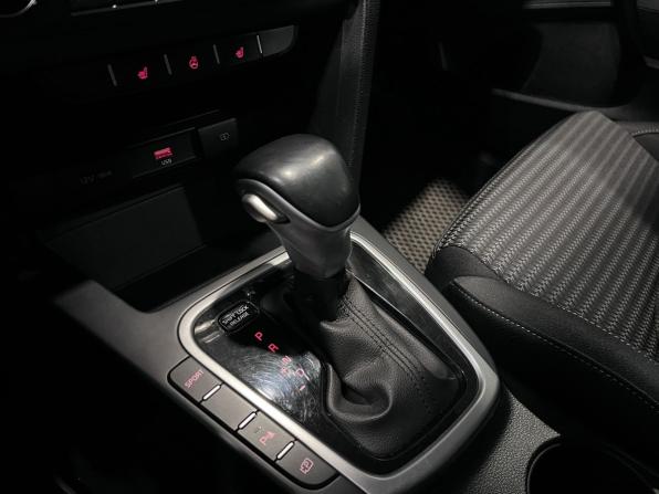 Kia Ceed III Рестайлинг с пробегом 2022 года, цена 2 383 000 рублей, 77739 км, универсал, Автокод Объявления