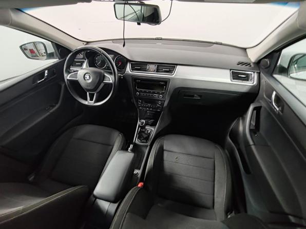 Skoda Rapid I с пробегом 2015 года, цена 755 000 рублей, 197721 км, лифтбек, Автокод Объявления