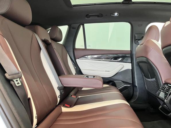 Geely Monjaro I с пробегом 2023 года, цена 3 350 000 рублей, 47336 км, внедорожник, Автокод Объявления