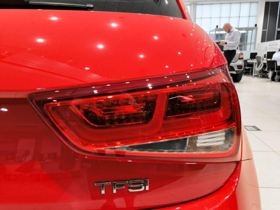 Audi A1 I (8X) Казань  - изображение 12