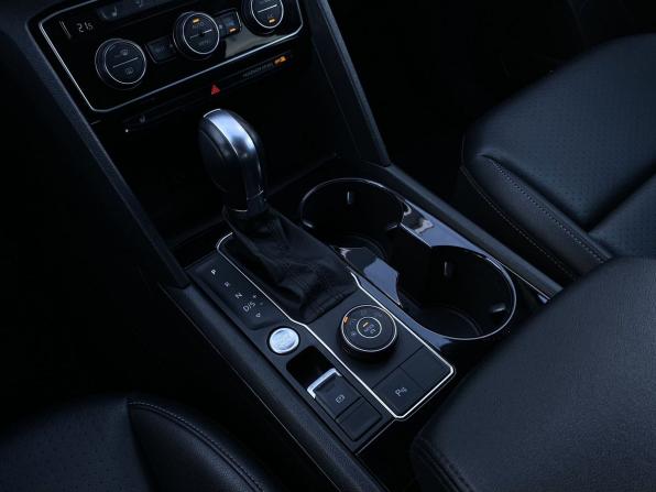Volkswagen Teramont I с пробегом 2018 года, цена 3 199 000 рублей, 134045 км, внедорожник, Автокод Объявления
