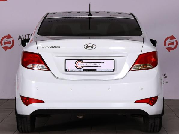 Hyundai Solaris I Рестайлинг с пробегом 2015 года, цена 899 000 рублей, 199000 км, седан, Автокод Объявления
