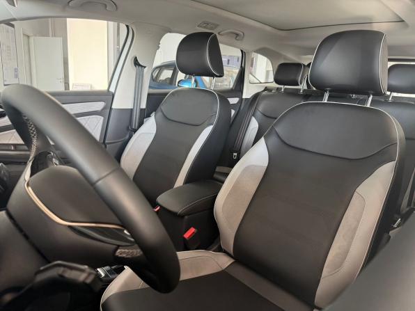 Jetta VS7 I Рестайлинг 1 с пробегом 2023 года, цена 2 450 000 рублей, 5 км, внедорожник, Автокод Объявления
